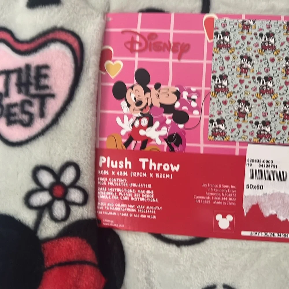 MICKEY & MINNIE MOUSE VALENTINE PLUSH THROW BLANKET, NWT